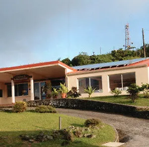 https://auberge-de-la-montagne-pelee-hotel.comcaribbean.com