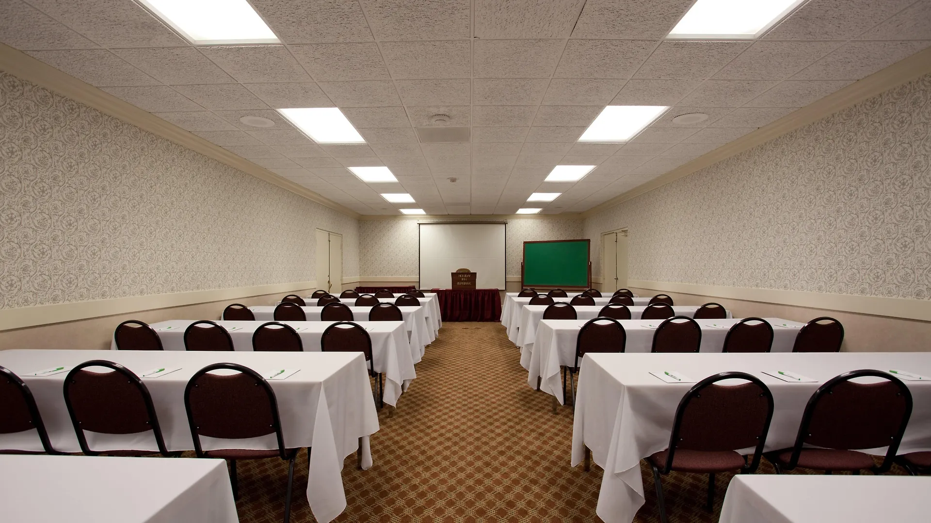 Hotel Burbank 3*,